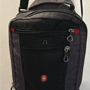 SwissGear carry on bag for travel or every day large capacity